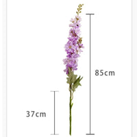 Composition de Delphiniums Artificiels