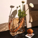 Vase en Verre Sangle en Cuir