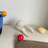 Vase en Forme de Dent
