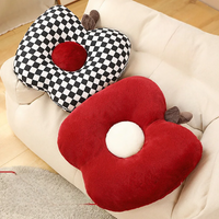 Coussin Pomme Peluche