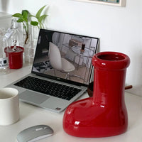 Vase en Forme de Botte Rouge