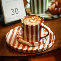 Mug à Rayures avec Soucoupe