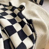 Plaid Motif Damier