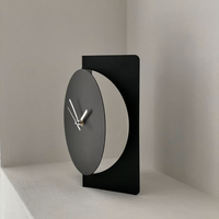 Horloge Design Noir