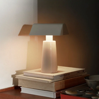 Lampe de Table Lampe &Tradition Caret MF1