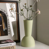 Vase Sculptural Élégant
